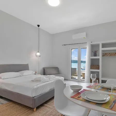 Kavouraki Apartment & Studio Porto Heli Exterior photo