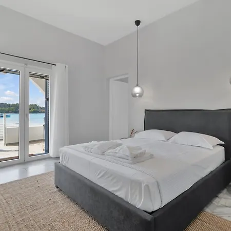 Kavouraki Apartment & Studio Porto Heli Exterior photo